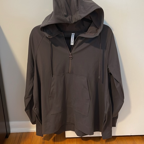 EUC Athleta Glacier handkerchief hoodie poncho - extra small - Picture 12 of 13